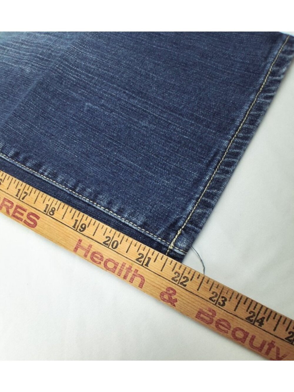 Fashion Bug Women's Plus Distressed Crop Capri Jeans 20W Blue - Picture 8 of 8